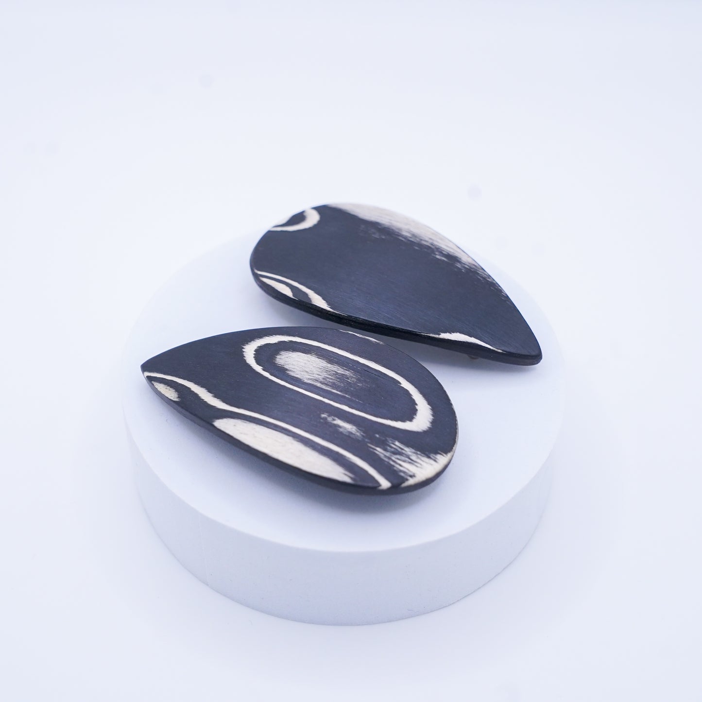 ヘアクリップ(KOST KAMM) Wood  Hair Clip Teardrop shaped　A