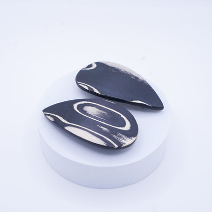 ヘアクリップ(KOST KAMM) Wood  Hair Clip Teardrop shaped　A