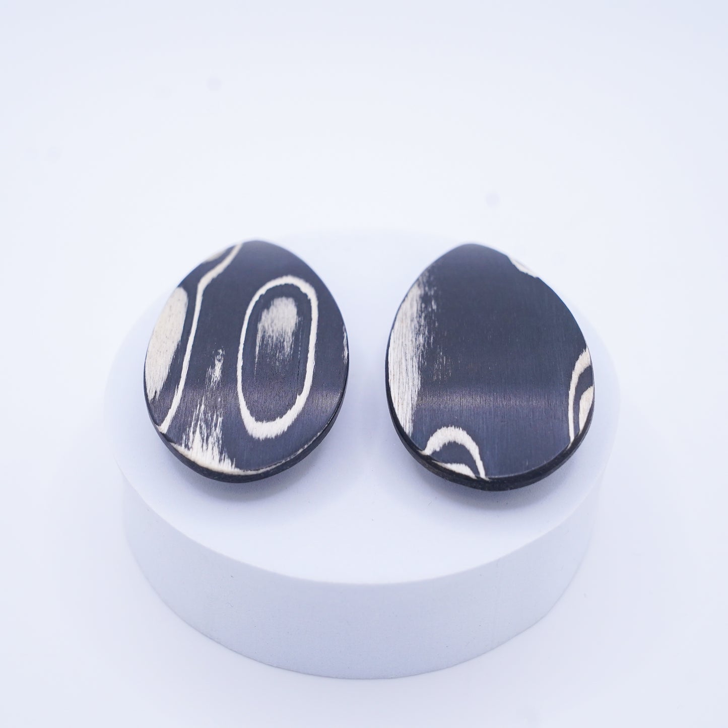 ヘアクリップ(KOST KAMM) Wood  Hair Clip Teardrop shaped　A
